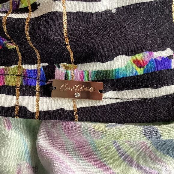 Vintage Cartise medium cross front pullover top. 0623 - Picture 9 of 10